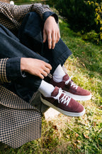 EVI G025 Lie de Vin – sneaker en cuir velours bordeaux Made in France, ton sur ton