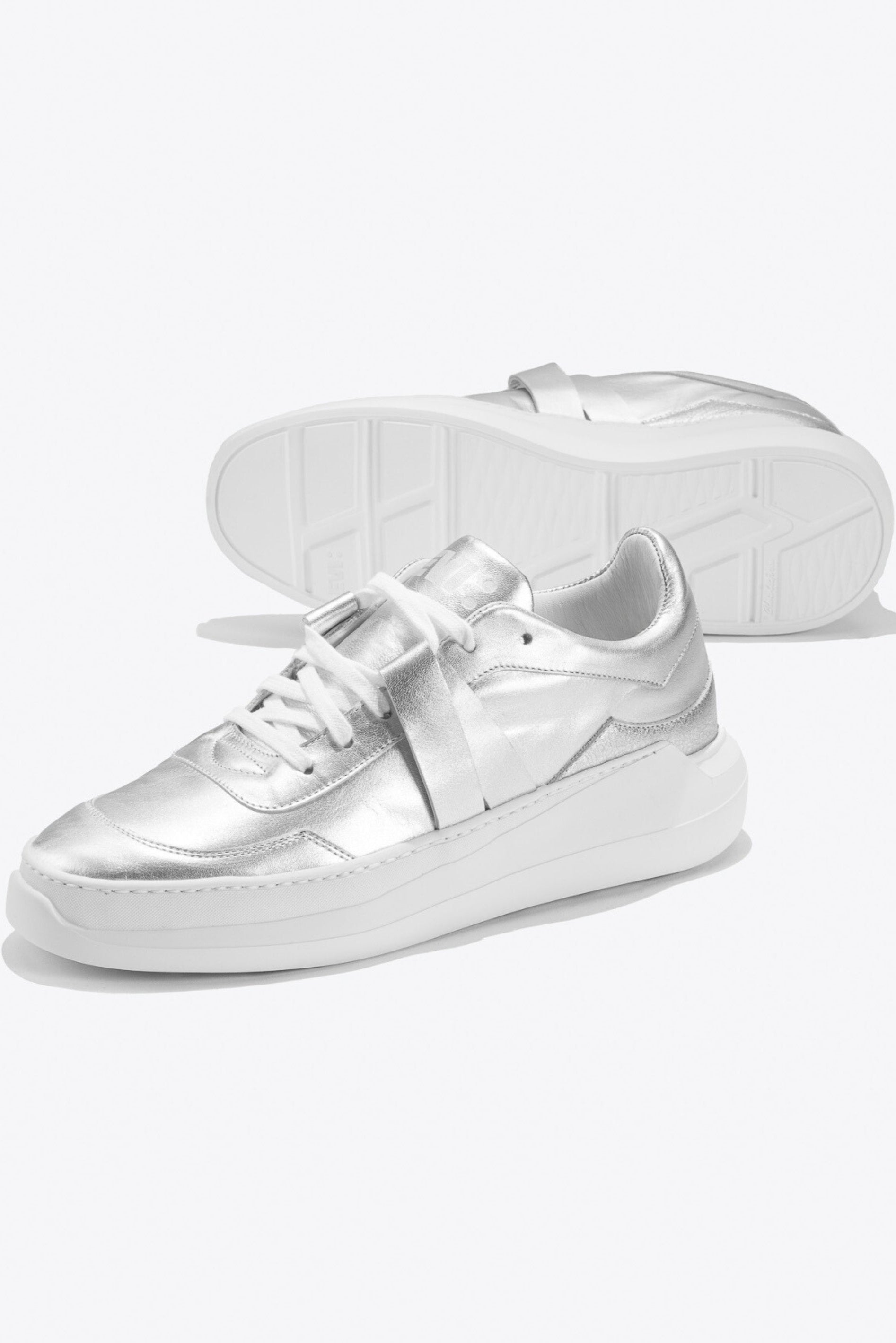 Sneakers artisanales made in france EVI G2 Magnétite en cuir métallisé argenté