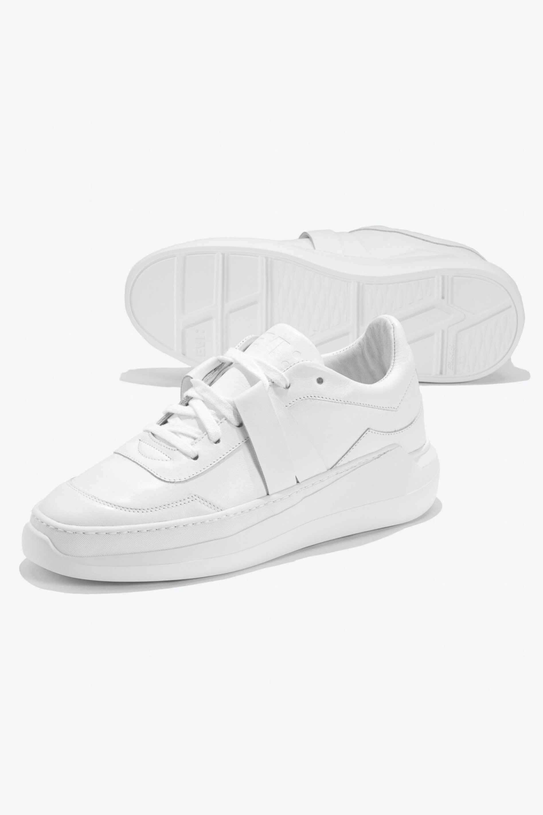 Sneakers artisanales made in france  EVI G0 Zénith en cuir lisse blanc