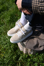 EVI G025 Beige Dune – sneaker en cuir velours beige Made in France, ton sur ton