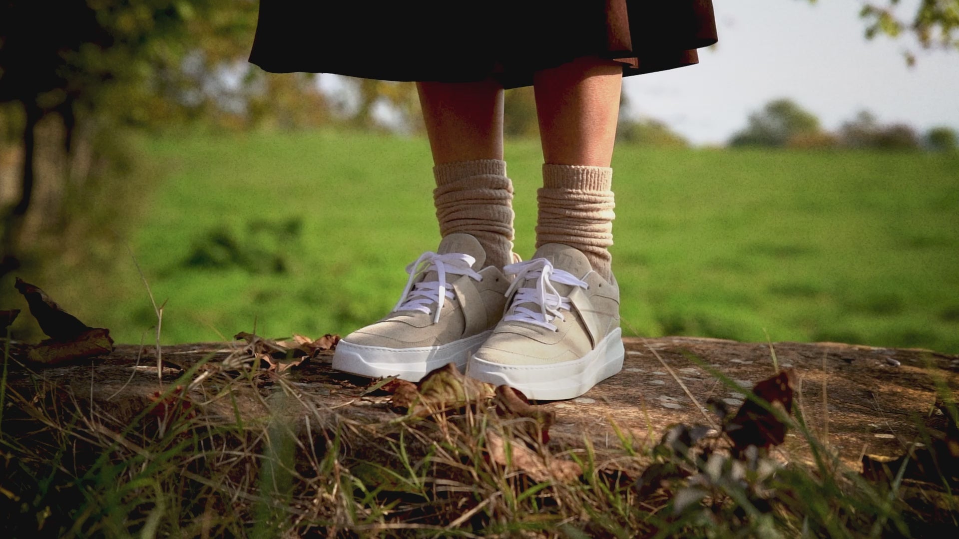 Vidéo Campagne maison EVI Ancreé ici libre partout - Sneaker en cuir made in France