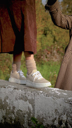Vidéo – EVI G025 Beige Dune, sneaker velours beige Made in France portée